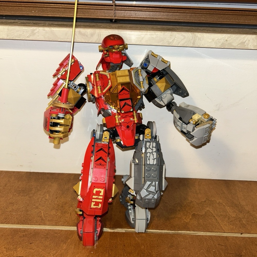 LEGO NINJAGO: Fire Stone Mech (71720) Incomplete Set (No Mini figures)
